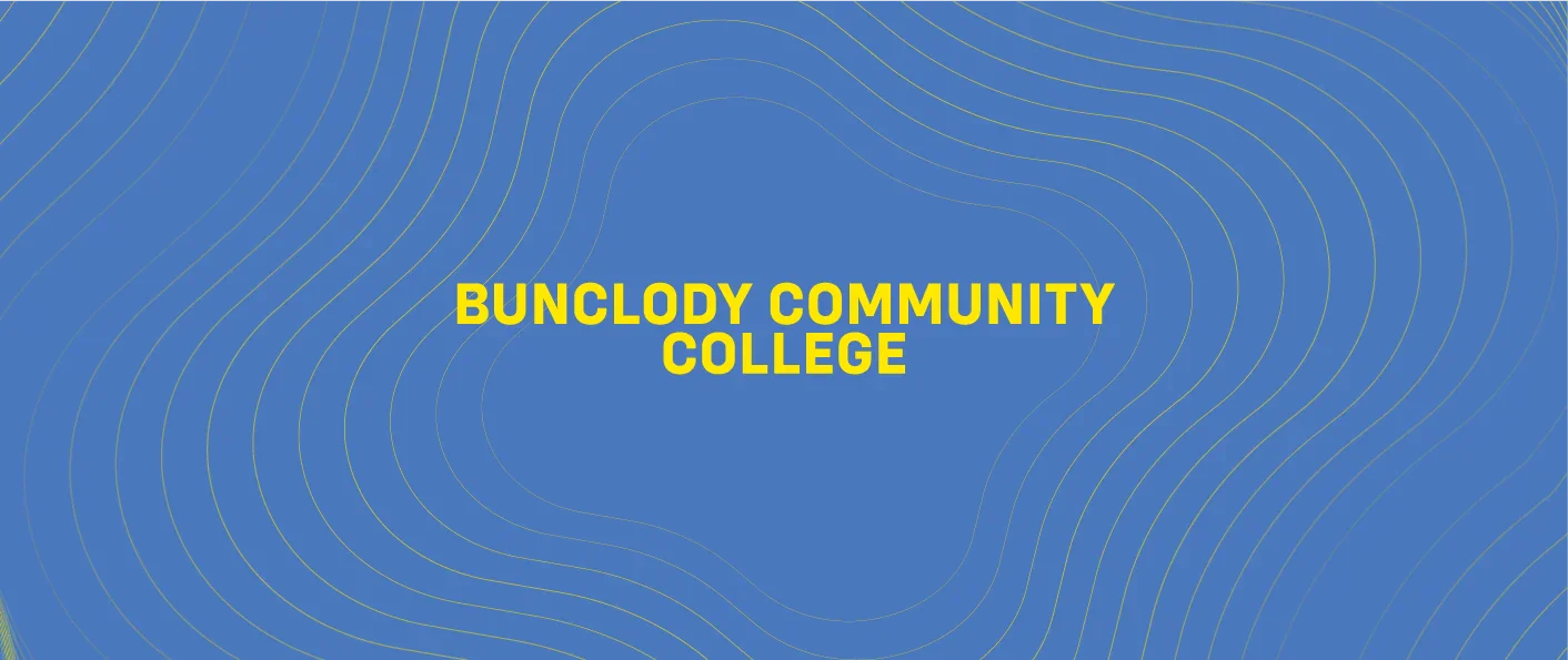 Bunclody Community College crested school uniform – Éide